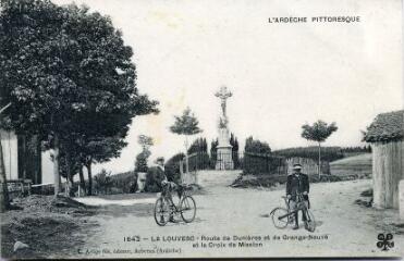 1 vue  - Route de Dunières et de Grange-Neuve, et la croix de mission (ouvre la visionneuse)